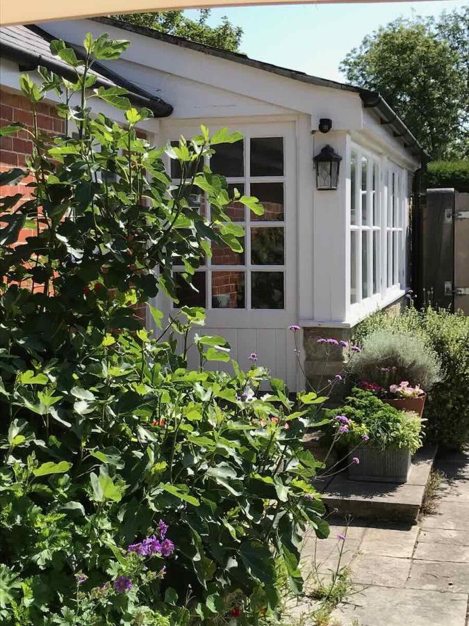 ברידפורט Norburton Hall Cottages מראה חיצוני תמונה